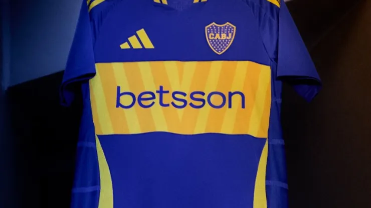 Boca estrena camiseta.