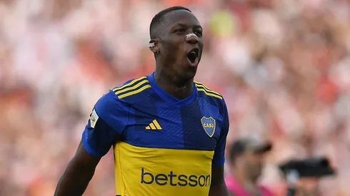 Para Advíncula, Zambrano fue el compañero más "pegador" que tuvo en Boca.