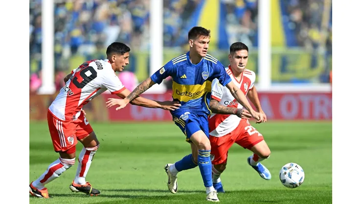 Zenón, durante el último clásico disputado ante River. Foto: Getty