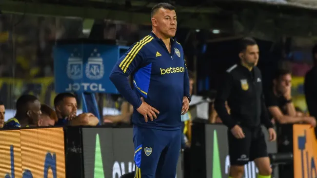 Almirón dirigió a Boca en 2023 y se fue tras perder la Libertadores con Fluminense. (Imago)