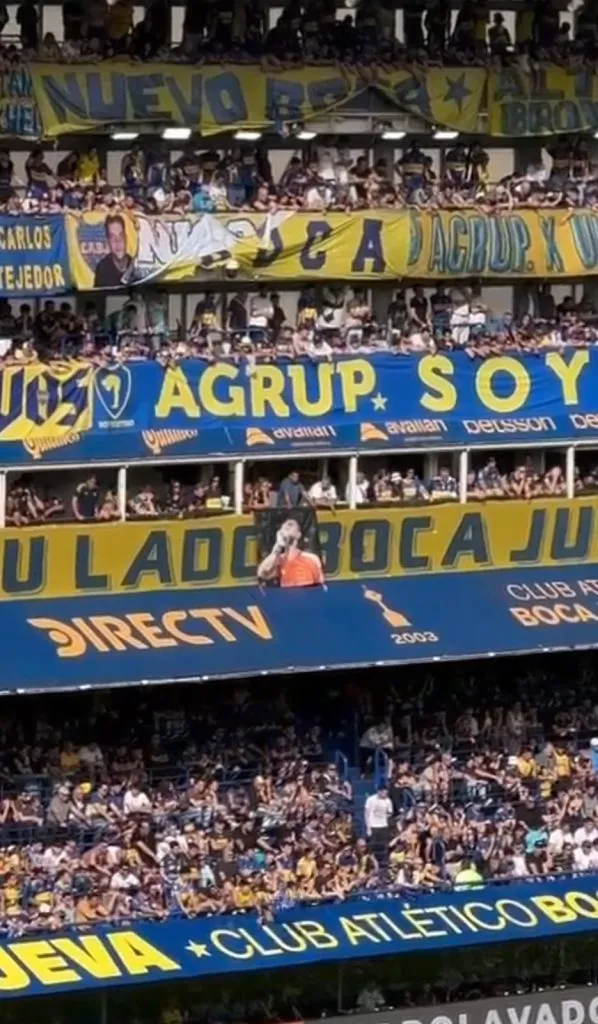La bandera de la familia de Sergio Romero.