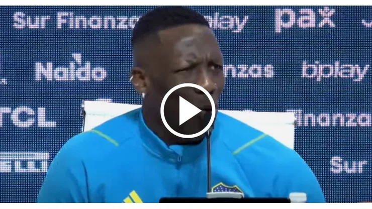 La pregunta que indignó a Luis Advíncula.