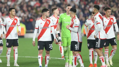 Enzo Díaz no llegaría al duelo con Boca.