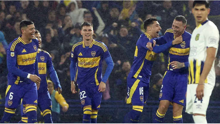 Todo Boca celebra el gol de Lema a Central. Foto: Imago.