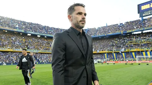 Gago vuelve a meter mano.