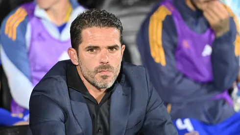 Fernando Gago podría meter mano en el equipo.