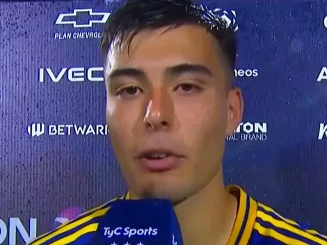 Aaron Anselmino y un gesto en la entrevista después del partido que llamó la atención de todos los hinchas de Boca