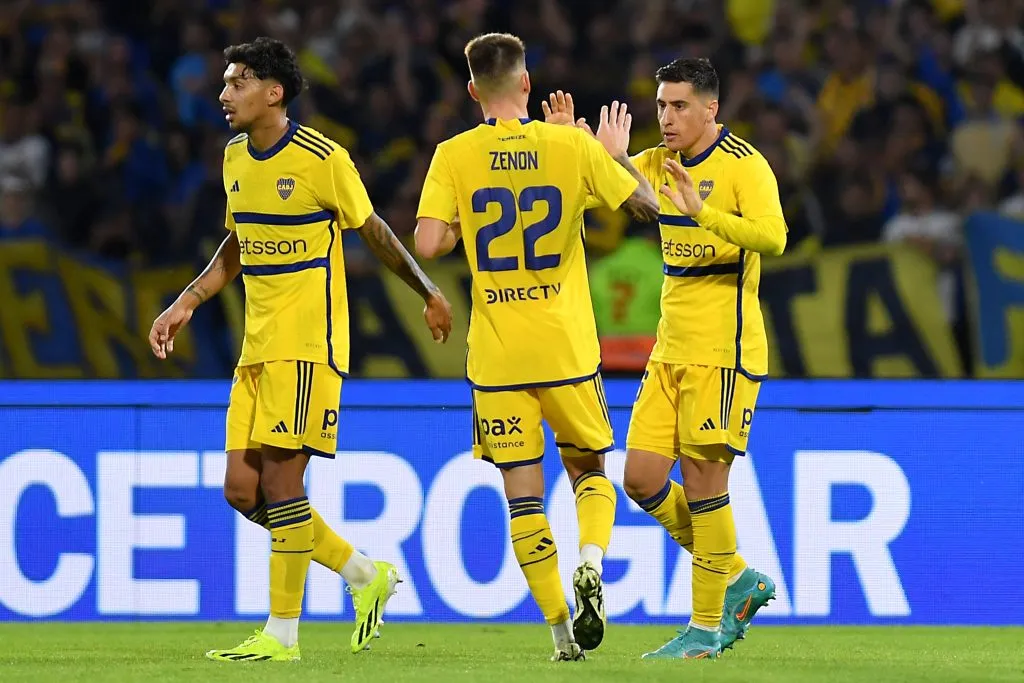 Zenón, Medina y Miguel Merentiel en Boca (Getty Images)