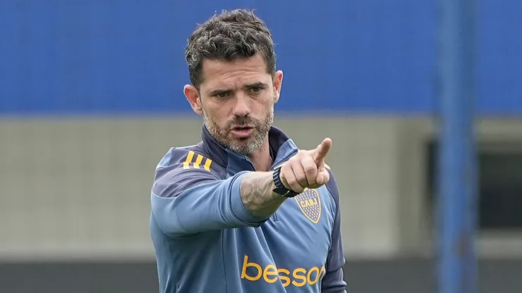Los hinchas de Boca se volvieron locos con los pases de Gago en la práctica.