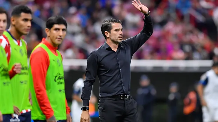 Fernando Gago, en Chivas.