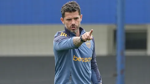 Fernando Gago y su primer equipo en Boca.