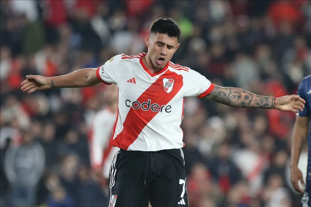 Adam Bareiro eligió jugar en River y su presente no es bueno. (Getty)