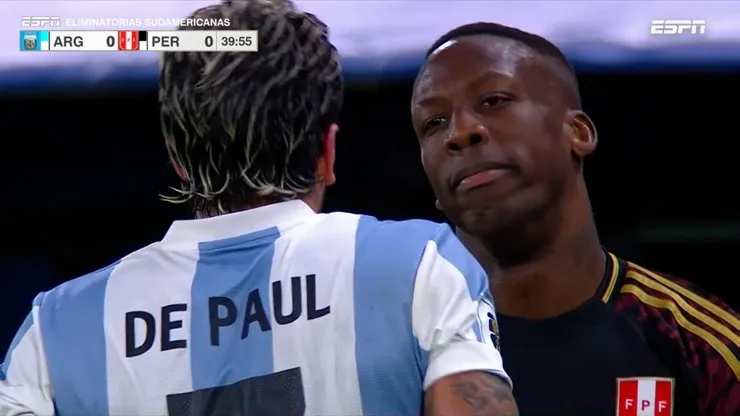 El cruce entre Advíncula y De Paul en La Bombonera.