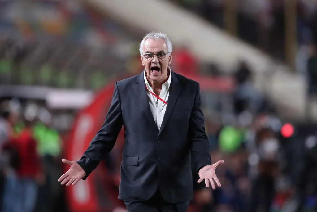Jorge Daniel Fossati, entrenador de la Selección de Perú )Getty Images)