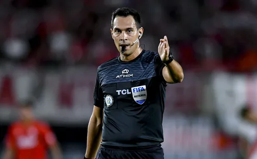 Tello, uno de los candidatos a dirigir Boca-Vélez.