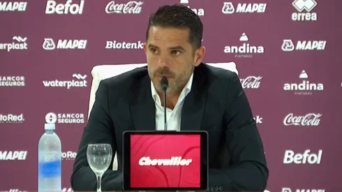 El DT se mostró enojado con el rendimiento del equipo.