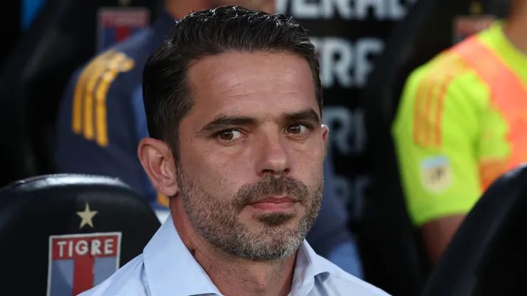 Fernando Gago eligió a los jugadores que estarán en el duelo con Lanús.