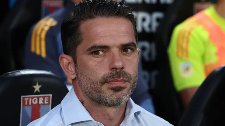 Fernando Gago tendrá una charla con Romero y Fabra.