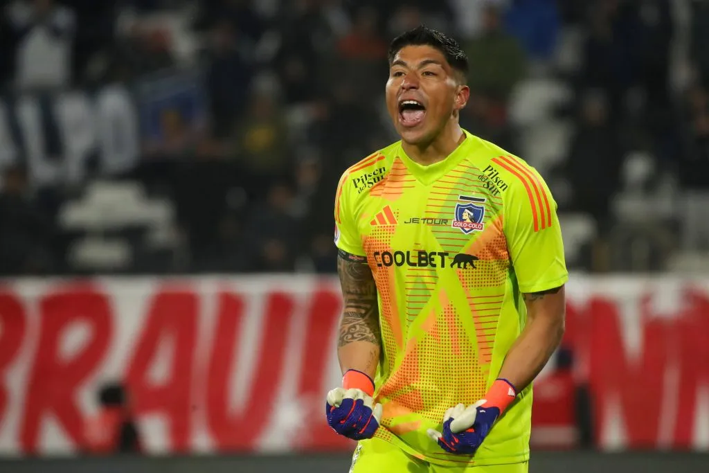 Brayan Cortés, se fue libre de Colo Colo y debe definir su futuro. (Imago)