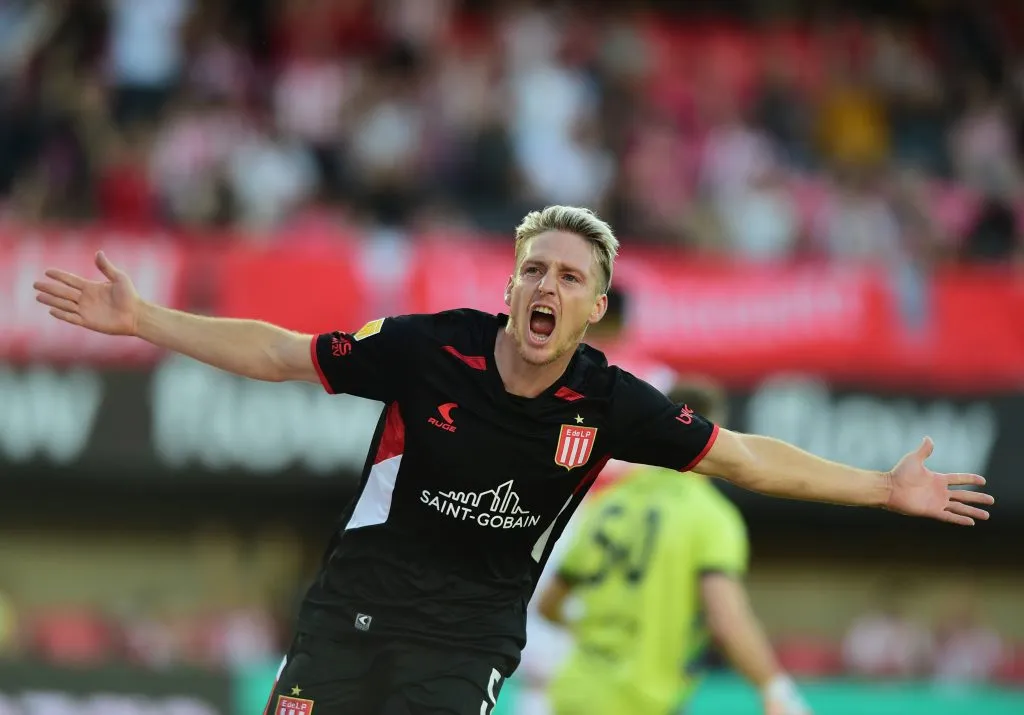 Santiago Ascacibar vuelve a ser seguido por Boca. (IMAGO)