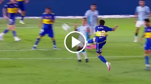 Blondel y un golazo ante Racing, en La Bombonera.