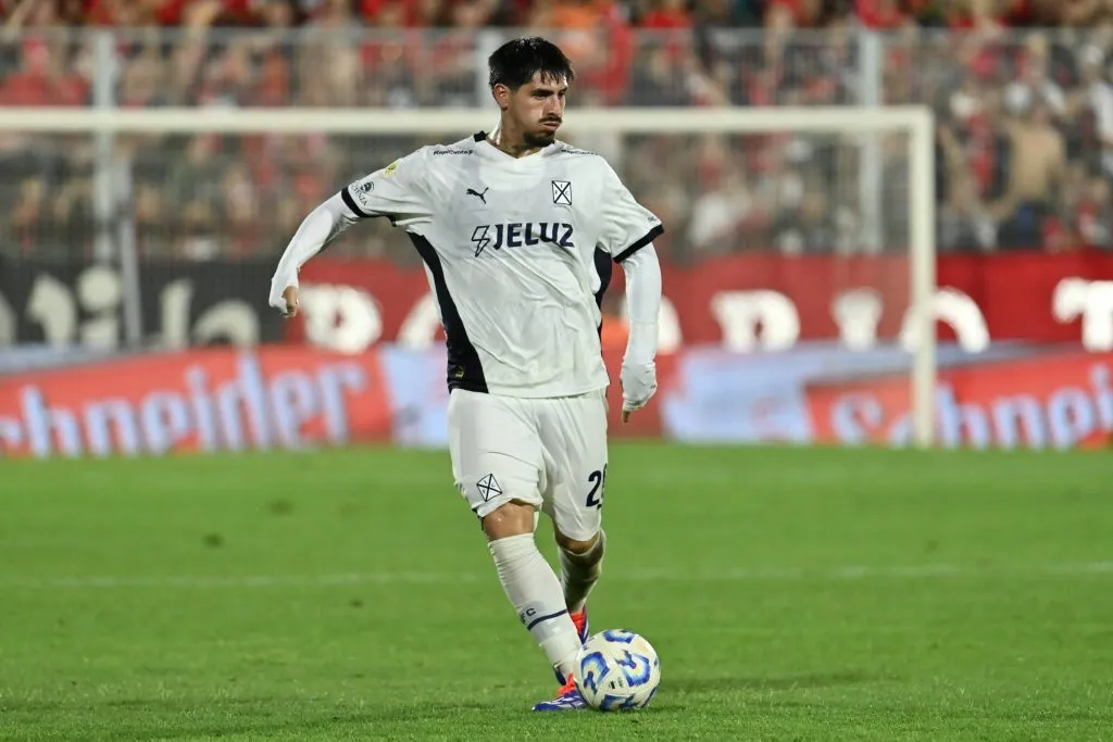 Kevin Lomónaco sigue en Independiente. (IMAGO)