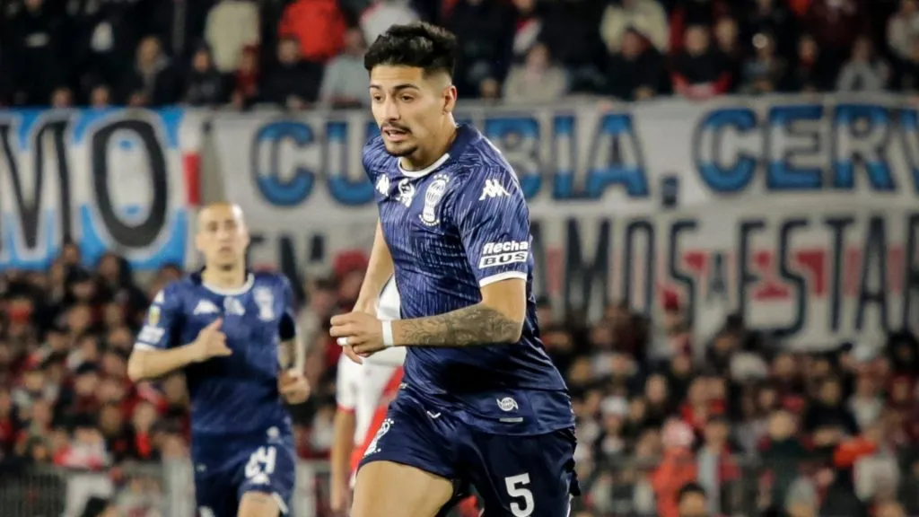 Alarcón hará la pretemporada con Huracán.