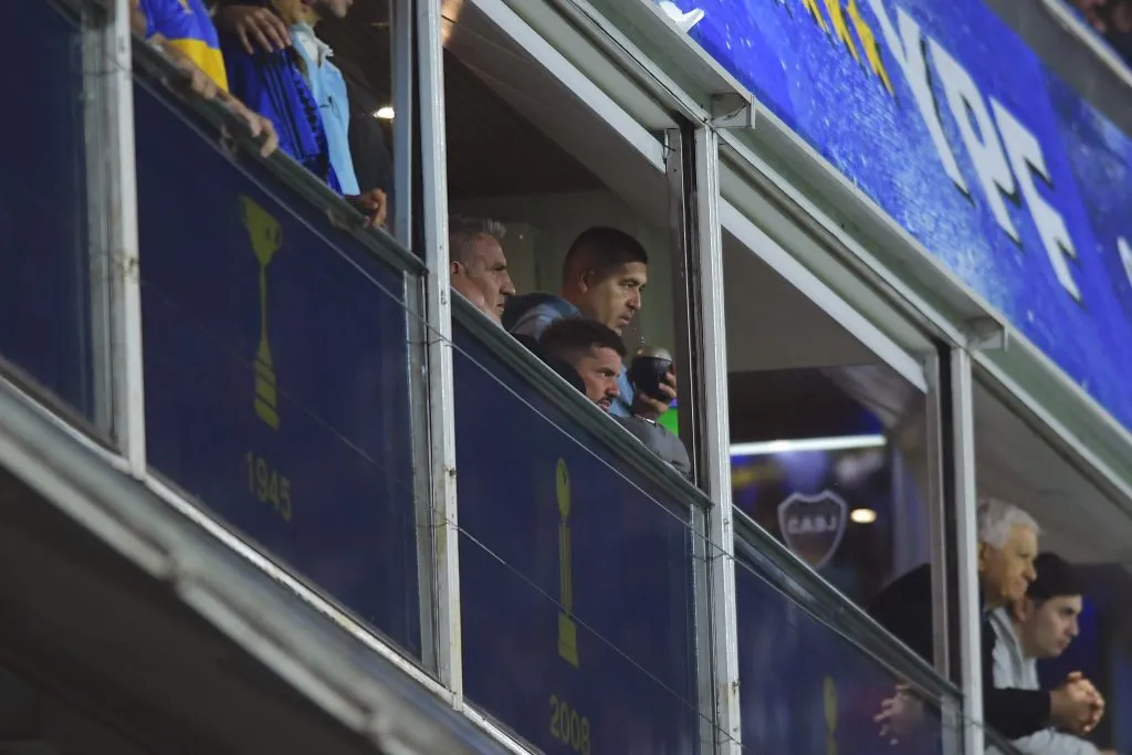 Riquelme le dio su respuesta a Gago ante su nuevo pedido. (Getty)