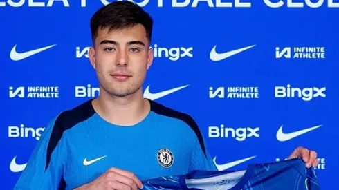 Aaron Anselmino es nuevo jugador del Chelsea
