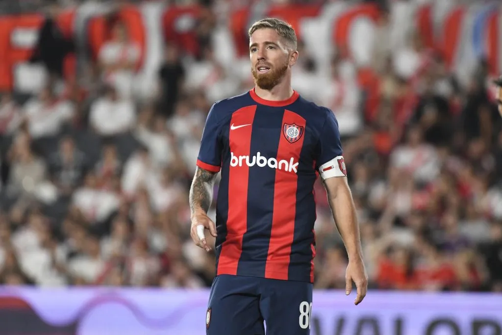 Iker Muniaín le “da una mano” a Ander Herrera para su llegada a Boca. (Getty)