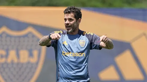 Gago, a la espera de más refuerzos en Boca.