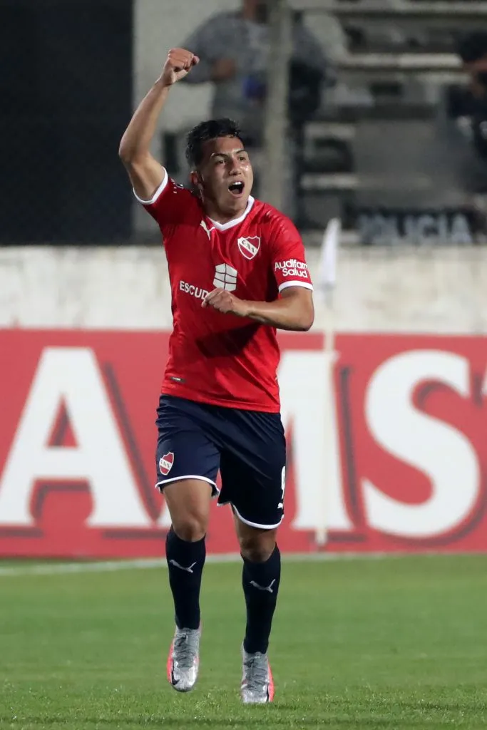 Velasco con la camiseta de Independiente. (Getty Images)