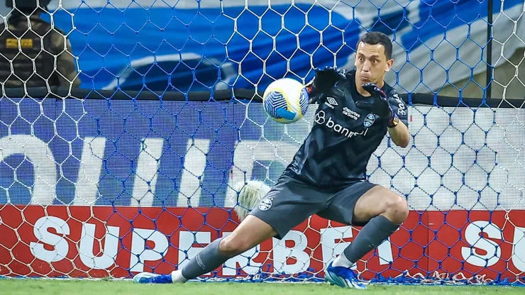 Un dirigente habló sobre las negociaciones por Marchesín.