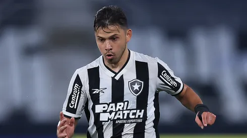 Óscar Romero podría volver al fútbol argentino.