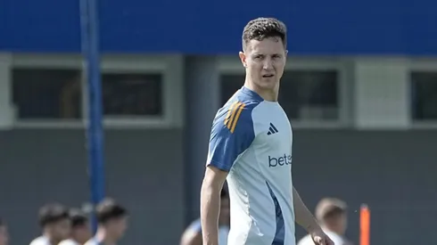 Ander Herrera fue invitado por un jugador de Boca a su cafetería.