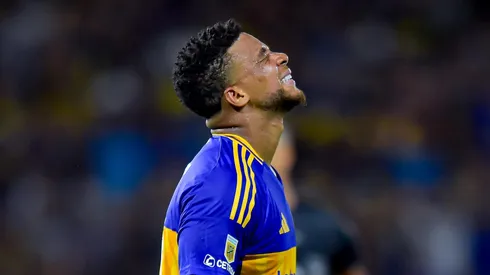 Frank Fabra volvió a quedar relegado en Boca.
