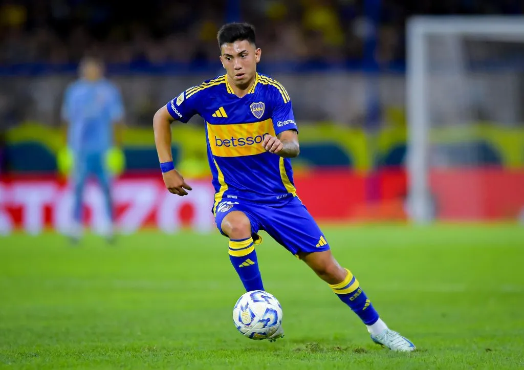 Alan Velasco tiene chances de ser titular ante Tigre. (Getty Images)