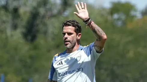 Fernando Gago comienza a diagramar el equipo titular para jugar ante Racing.