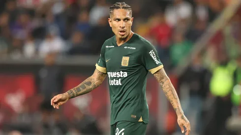Paolo Guerrero se lesionó y se perdería un hipotético cruce ante Boca.