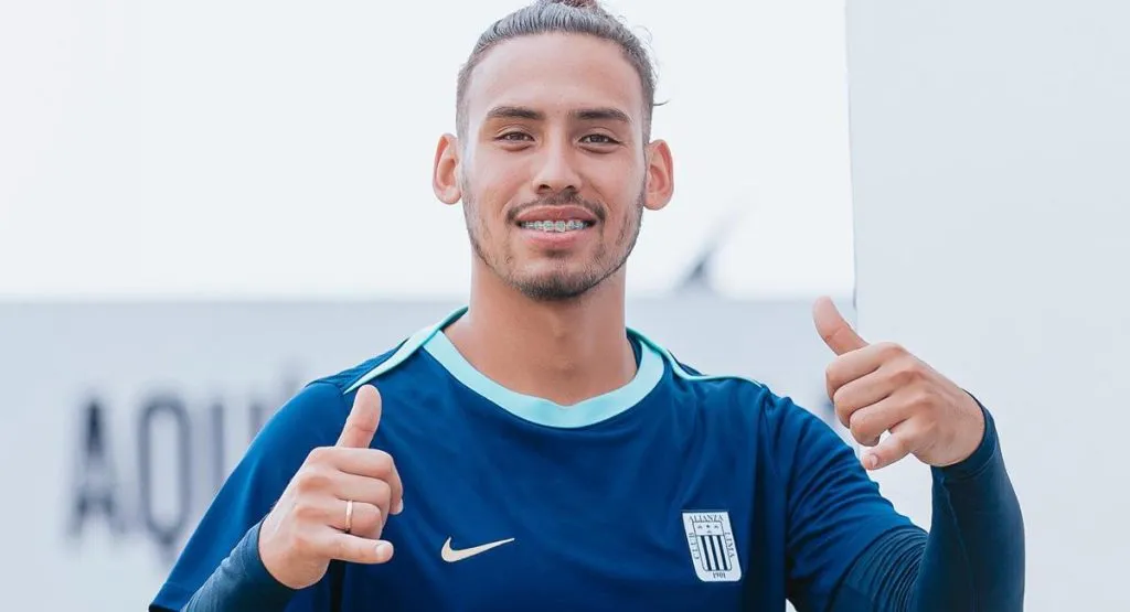 Erick Noriega palpitó el partido de vuelta en La Bombonera.