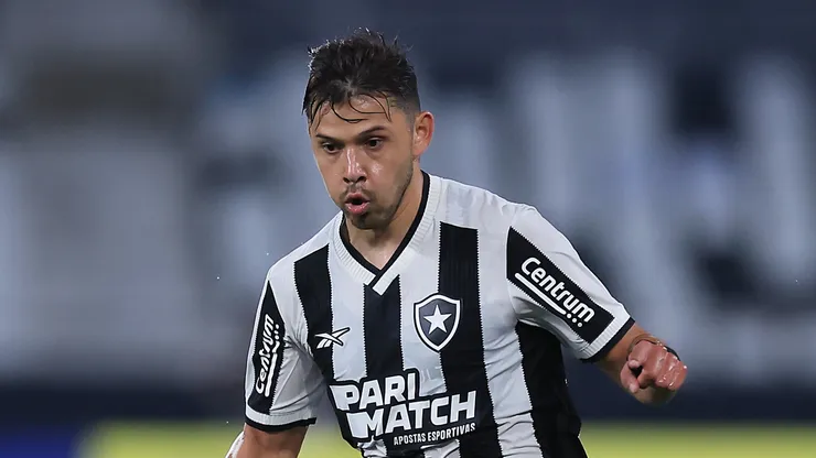 Óscar Romero tiene nuevo club.