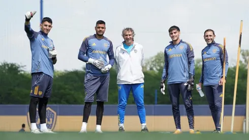 El experimentado entrenador de arqueros reveló el trabajo que realiza en los penales.