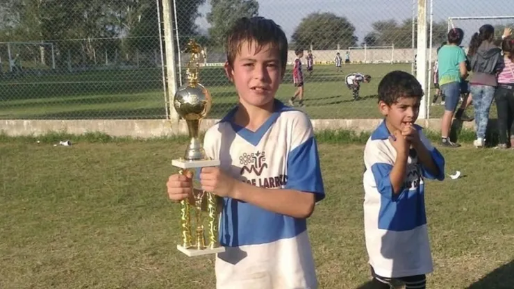 Este niño terminó llegando a Boca y valiendo una fortuna.