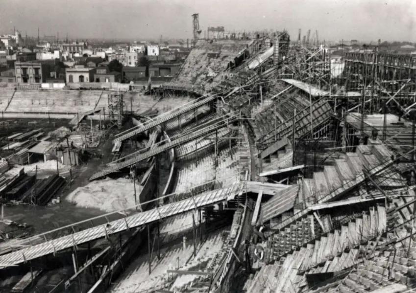 Obras en las populares de la calle Brandsen. (Historia de Boca)