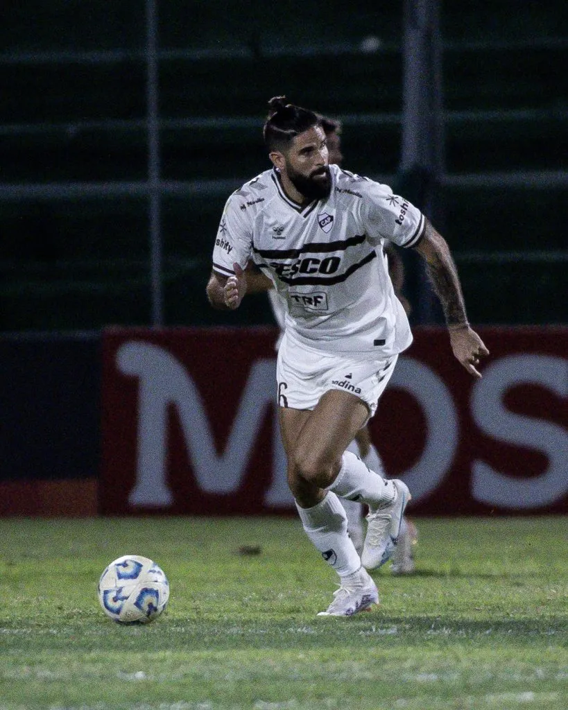 Orsini ya debutó con la camiseta de Platense. (Platense Oficial)