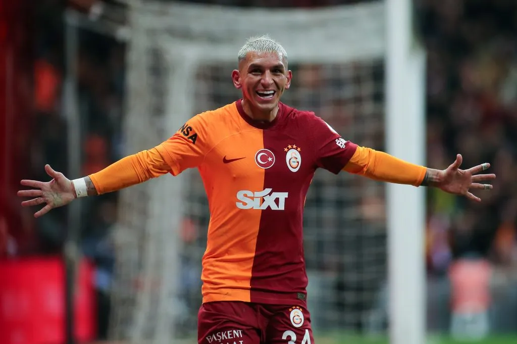 Lucas Torreira es fanático de Boca. (Getty)