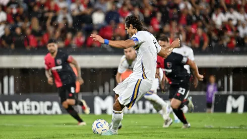 Cavani, el último en patear un penal en Boca.