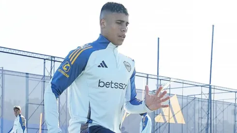 Las causas por las que Gago relegó a Ayrton Costa.