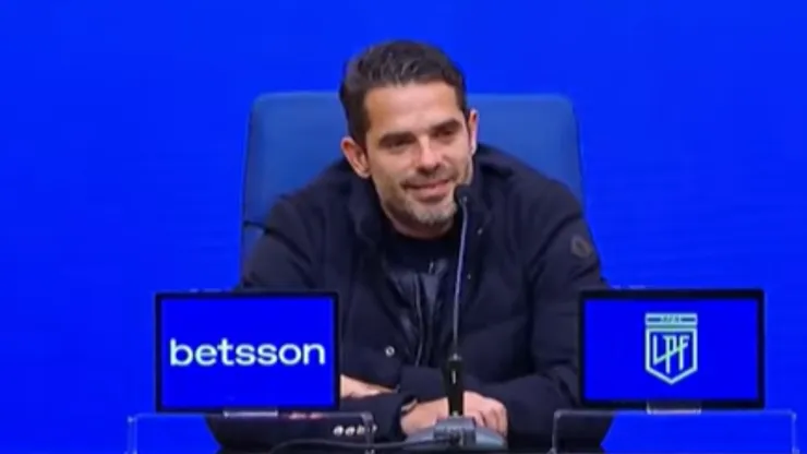 Gago se sorprendió con la intervención de una periodista.