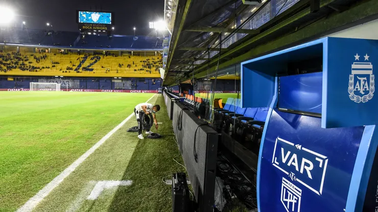 Tuvo pasado en Boca y reconoció que "es muy dífícil" dirigir al Xeneize.
